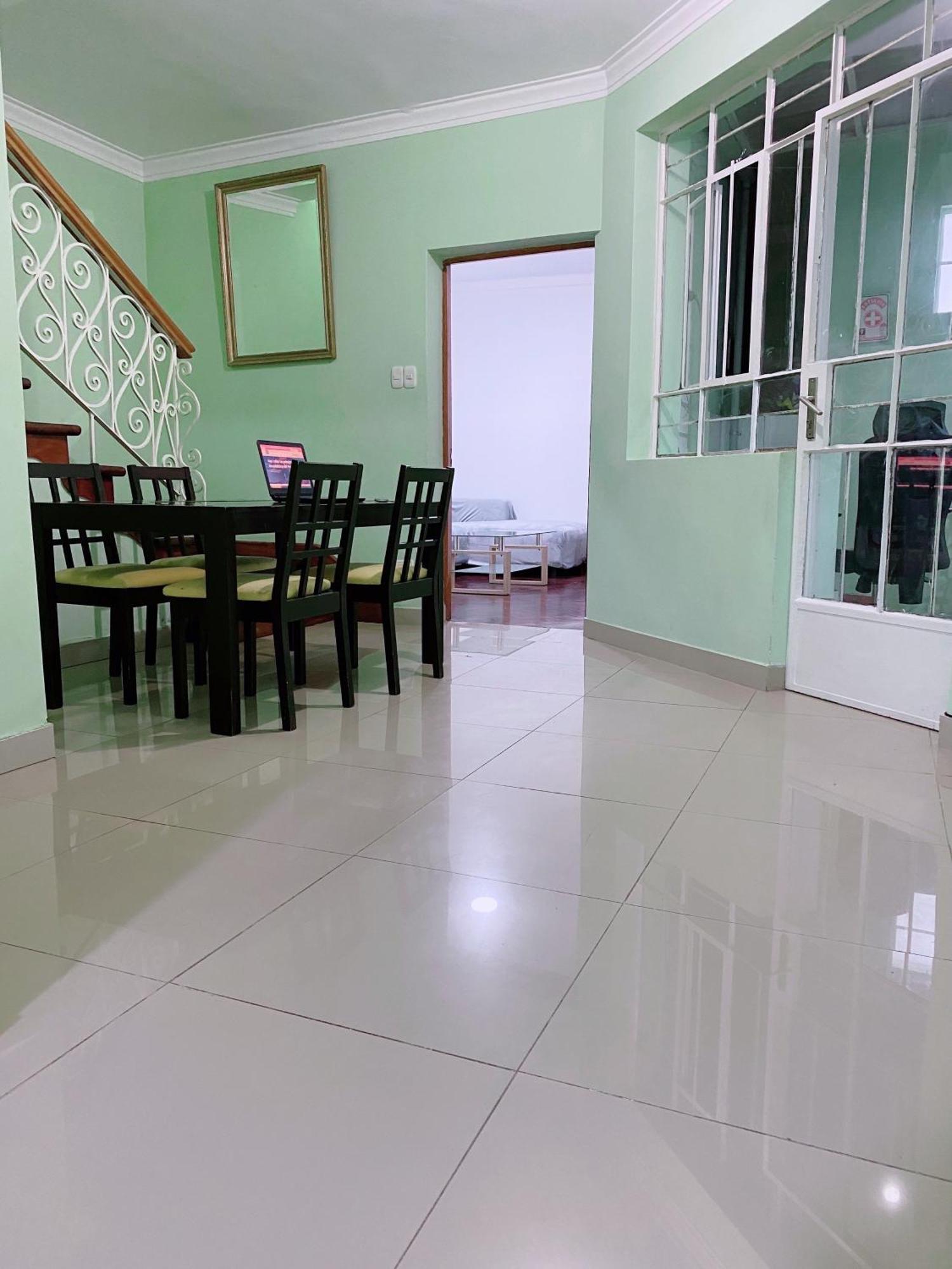 Homestay P1 Privada Doble Miraflores, *