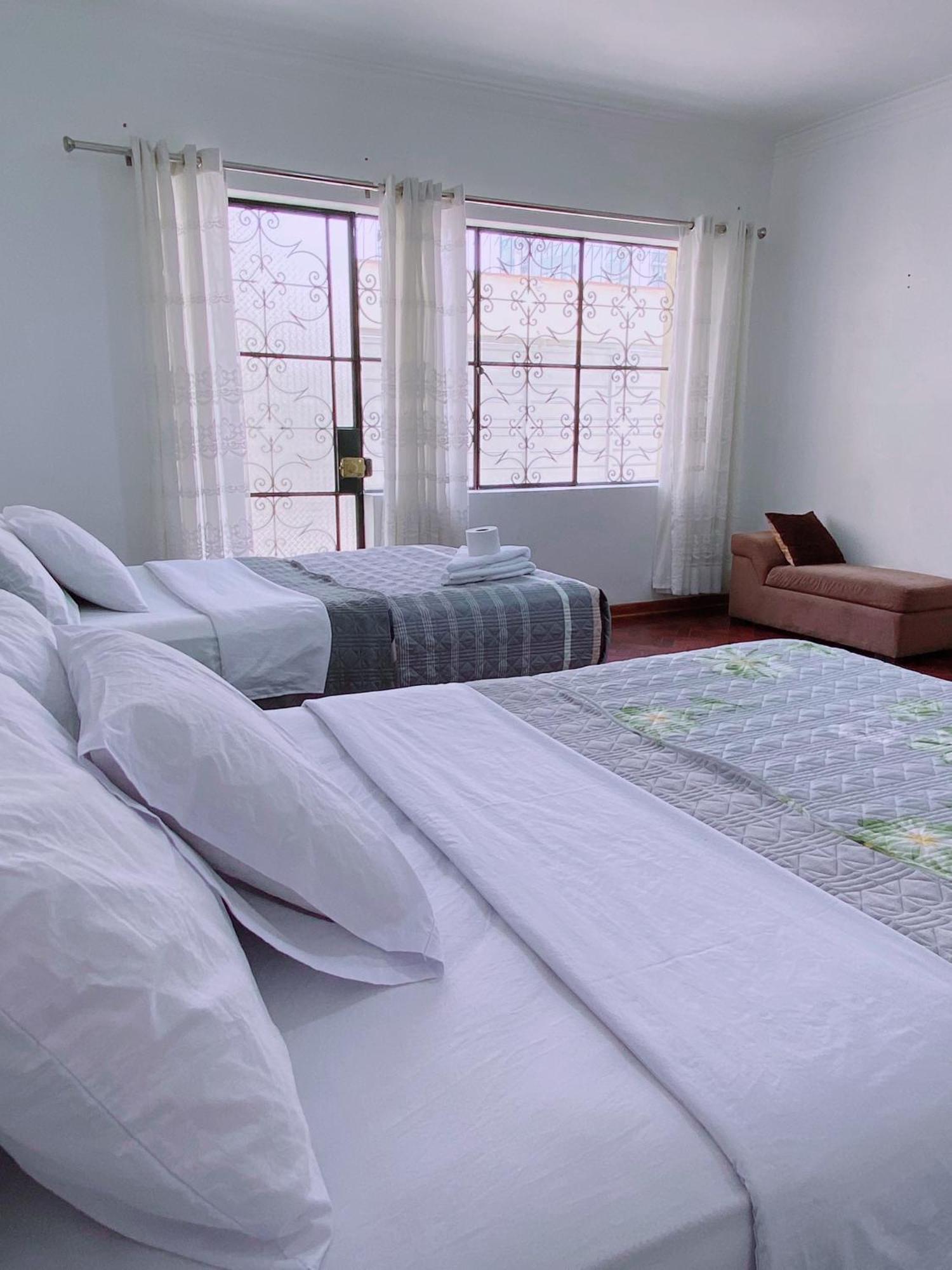 P1 Privada Doble Miraflores, Homestay Lima